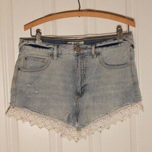 Free People lace trim denim shorts size 28